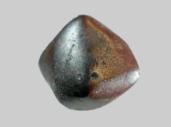 Hercynite-Spinel (Série) - Beyssac - Haute-Loire - FP - Taille 3,5mm