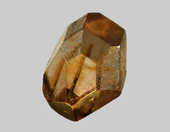 Zircon - Ruisseau de Métou - Saint-Julien-des-Chazes - Haute-Loire - FP - Taille 0,9mm