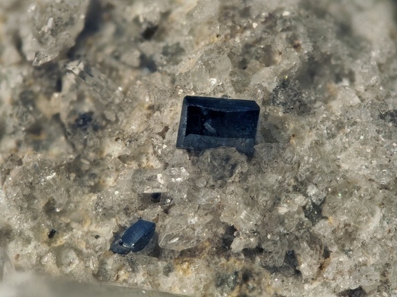 Anatase Quartz - Cirque d'Ausseilla - Arrens-Marsous - hautes-Pyrénées Htes Pyrenees ch2mm