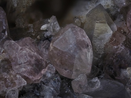 Axinite Quartz - La Mongie - Bagnères-de-Bigorre - Hautes-Pyrénées