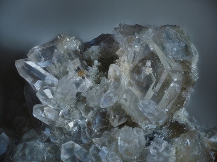 Stellerite Chabazite Calcite - La Mongie - Bagnères-de-Bigorre - Hautes-Pyrénées