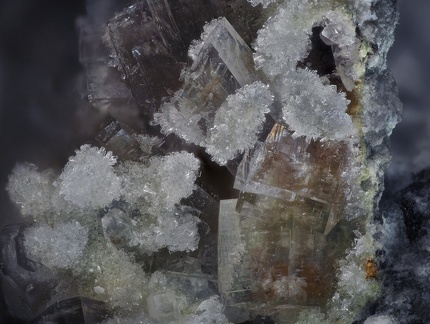 Stellerite Chabazite Calcite - La Mongie - Bagnères-de-Bigorre - Hautes-Pyrénées