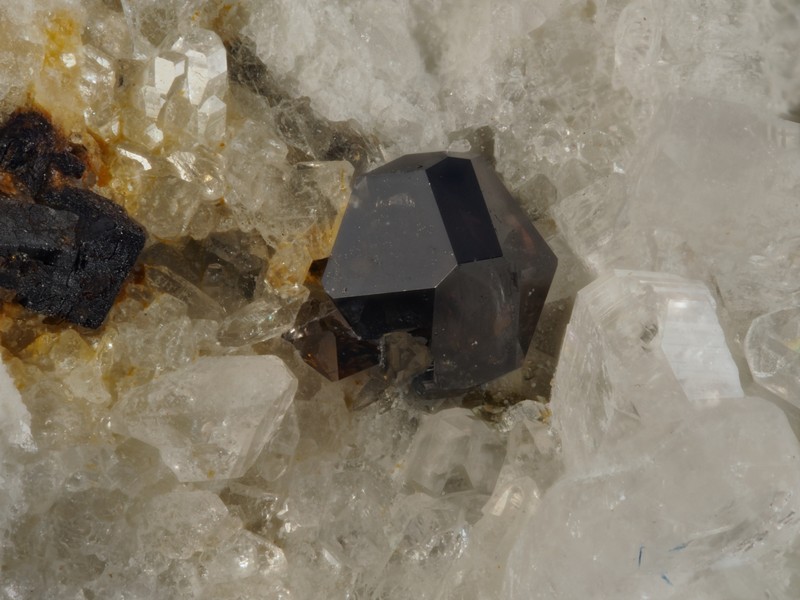 Anatase  Albite - Col du Tourmalet - Bareges - Hautes-Pyrénées