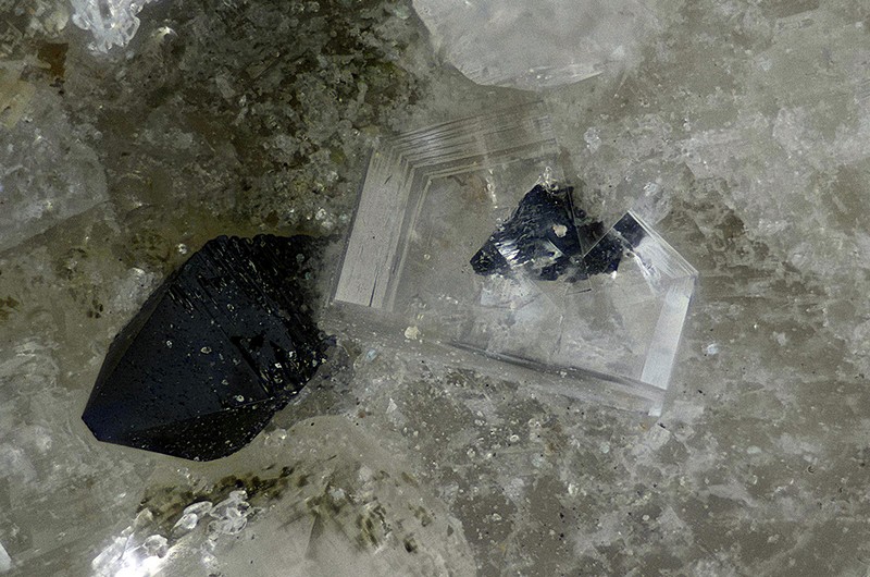 Bertrandite Anatase - Le Menard - Massif de la Lauzière - Savoie